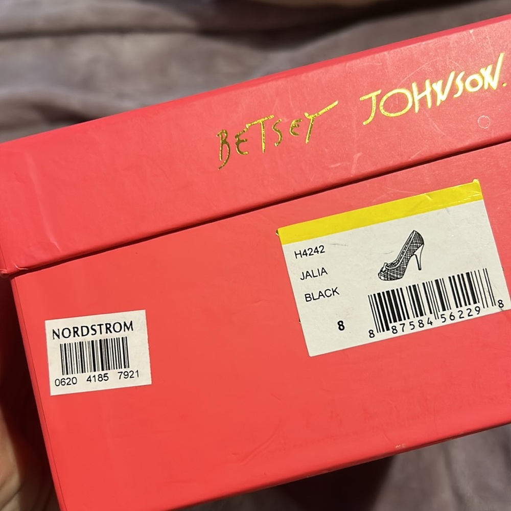 Betsey Johnson Black Lattice Ribbon Pump sz 8 - Picture 13 of 13